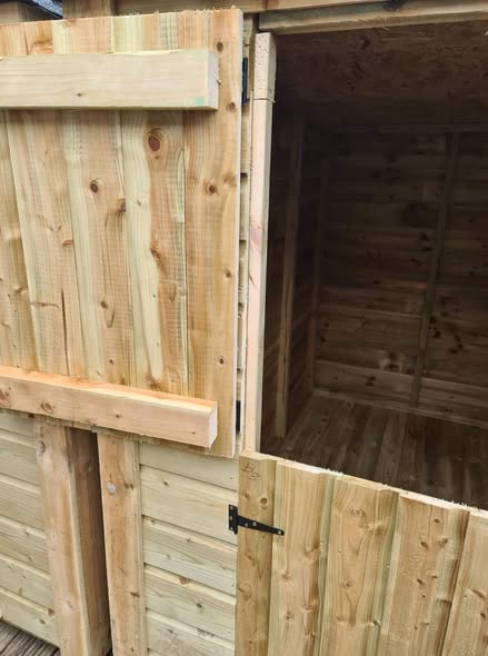 Dog Kennels - Image 2