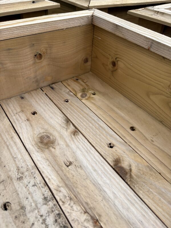 Planters - Image 5