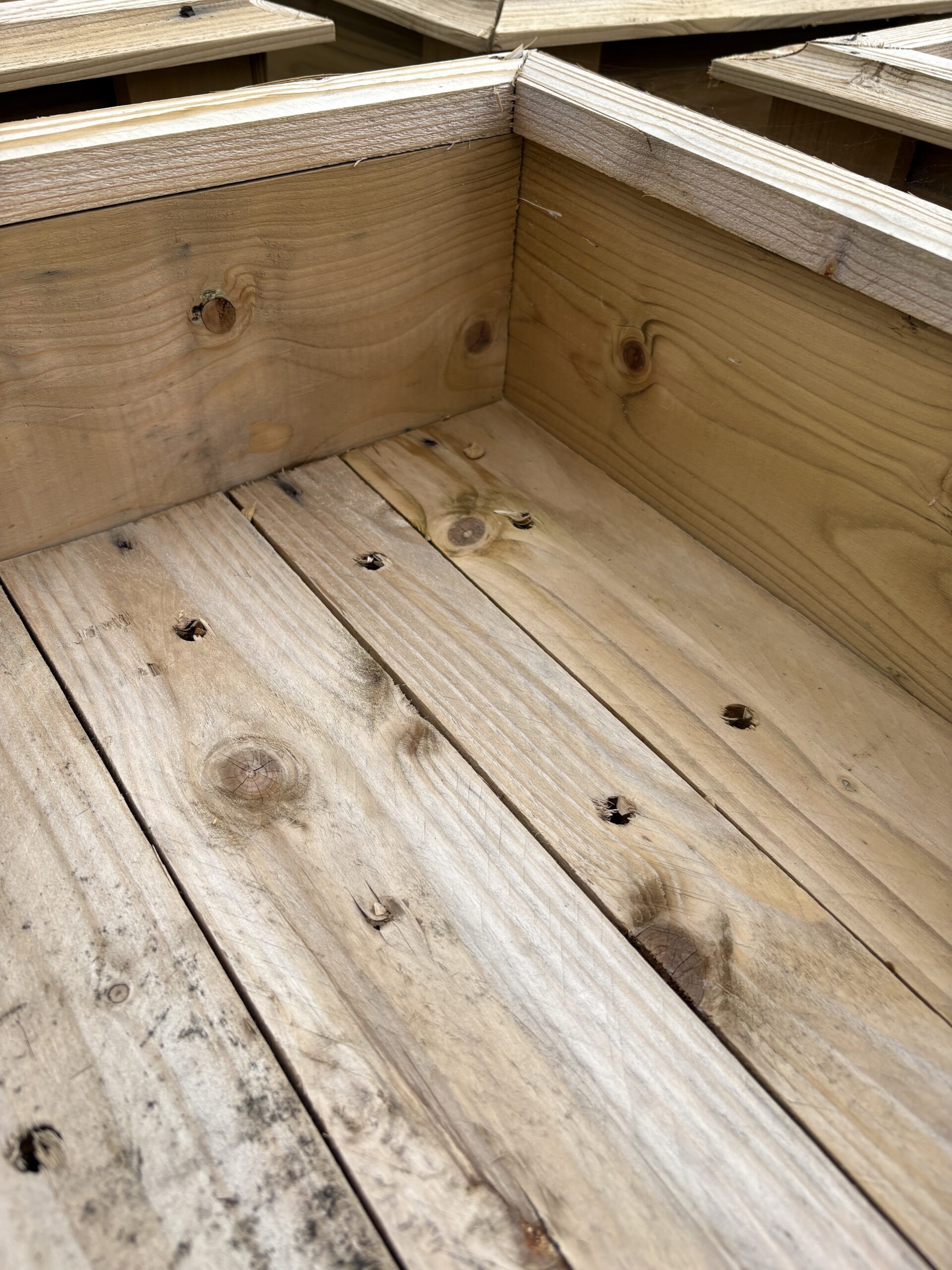 Planters - Image 5